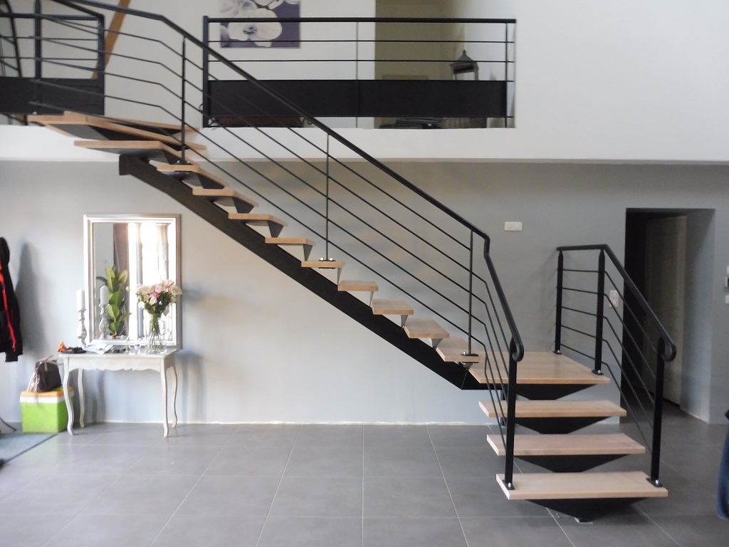 escalier moderne metallique 1